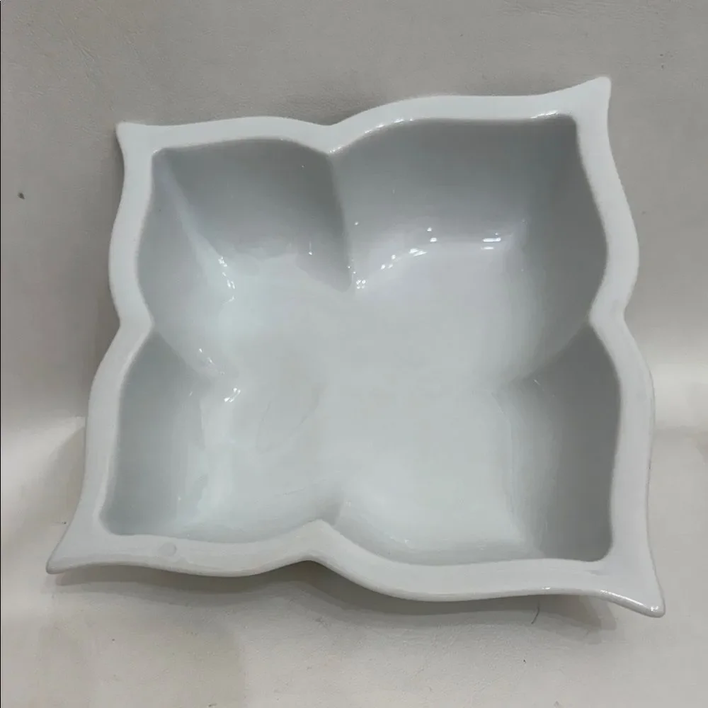 Pier 1 Butterfly 6.5 Square White Porcelain Square Bowls 2 Soup Cereal Salad